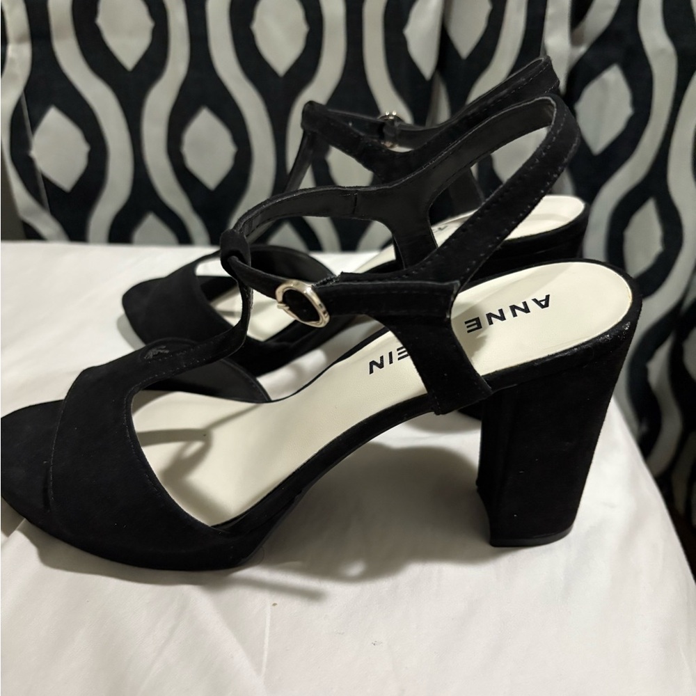Anne Klein Black Suede Heels - Picture 4 of 6